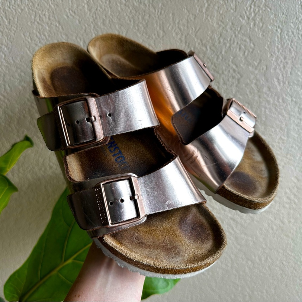 Birkenstock Metallic Rose Gold Arizona Soft Footbed Sandal US size 39